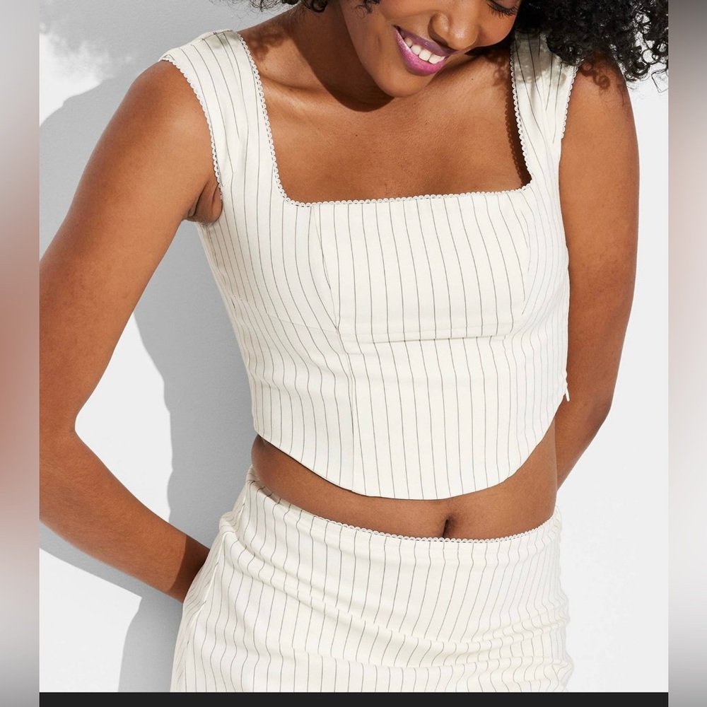 Women’s Cap Sleeve Deep Scoopneck Top XL white